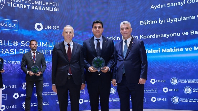 Aydın Sanayi Odası'nda Ticaret Bakanlığı'ndan 'UR-GE İyi Uygulama' ödülü
Aydın'da ilk kez gerçekleştirilen UR-GE projesi ödül aldı