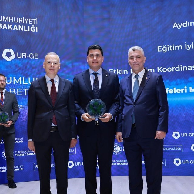 Aydın Sanayi Odası'nda Ticaret Bakanlığı'ndan 'UR-GE İyi Uygulama' ödülü
Ay...