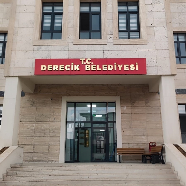 Derecik Belediyesi'nin yeni başkan vekili Rahim Can oldu