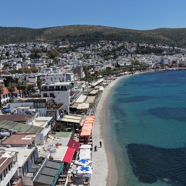 Başkan Mandalinci'den Kumbahçe Sahili'nde 3'te 1 düzenlemesi açıklaması