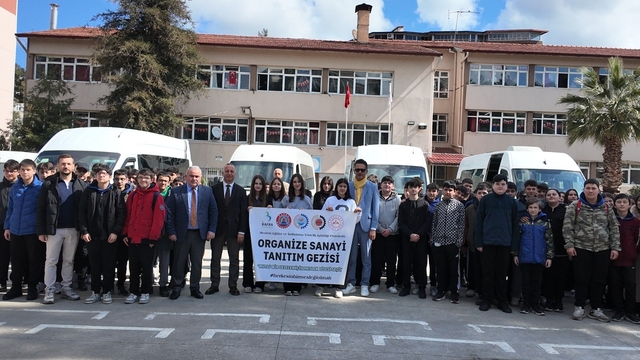 Bafra'da öğrenci ve veliler üretim alanlarını yerinde gördü