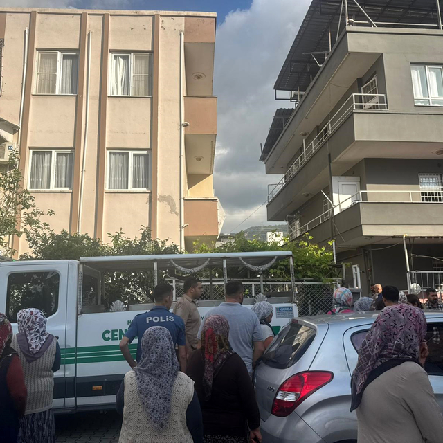Tartıştığı eşini tüfekle öldürdü