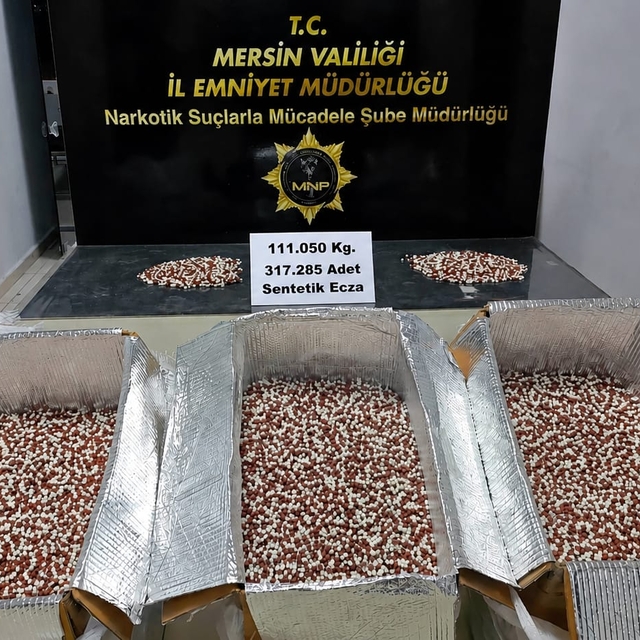 Mersin'de 317 bin 285 adet sentetik ecza ele geçirildi: 1 tutuklu