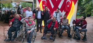 Özel asker ve özel kızlar için unutulmaz gece
