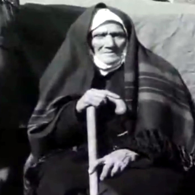 Aziziye destanının kahramanı Nene Hatun'un 1952 yılında çekilen görüntüleri...