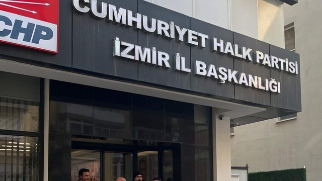 Butlan kararı, İzmir CHP'de bayramlaşma törenini iptal ettirdi