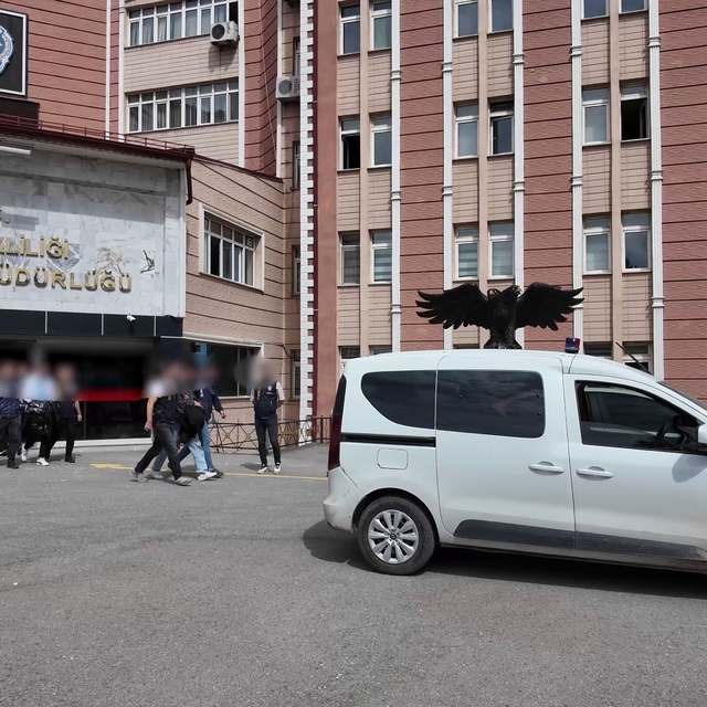 Sivas merkezli 3 ilde İBAN operasyonu, 4 kişi tutuklandı