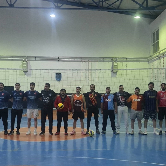 Şehit öğretmen anısına yapılan turnuvada play-off'a katılan takımlar belli...