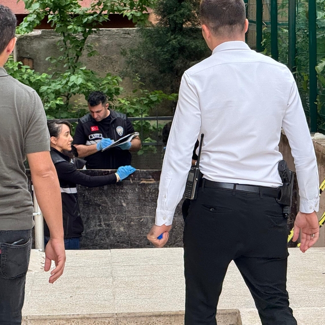 Temizlik yaparken 5'inci kattan düşen kadın öldü
