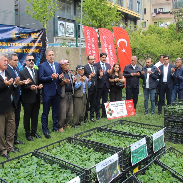 Şırnak'ta 252 üreticiye sebze fidesi dağıtıldı