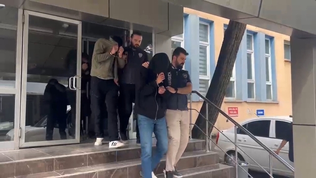 Tunceli'de yasa dışı bahse siber darbe: 3 şüpheli tutuklandı
Yasa dışı bahis operasyonunda 274 milyon TL'lik işlem hacmi ortaya çıkarıldı