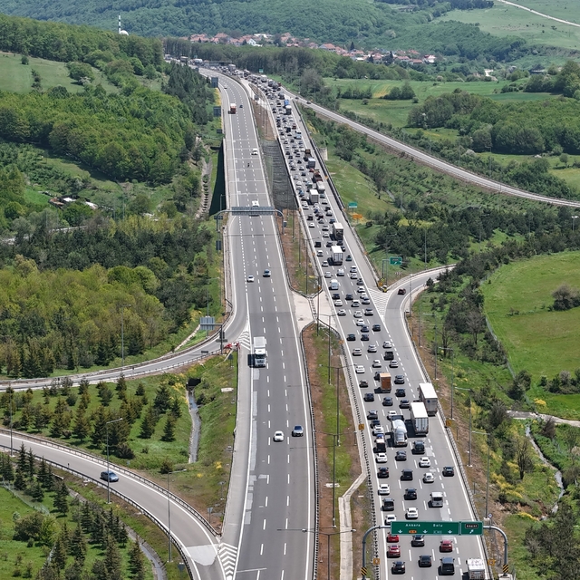 Bolu geçişinde bayram trafiği erken başladı: Yollarda uzun kuyruklar oluştu