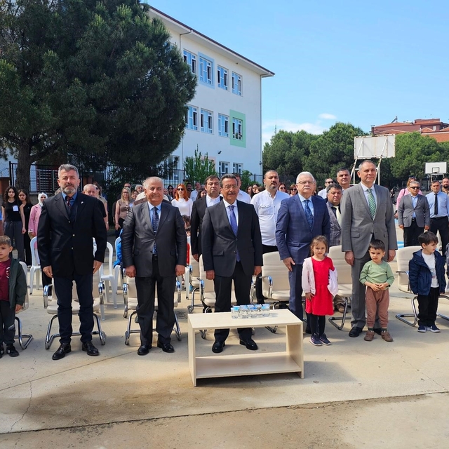 Gençliğin üreten gücü Burhaniye'de sergilendi