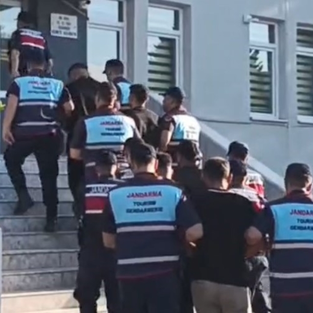 Didim'de düğünde havaya ateş açan 6 kişi gözaltına alındı