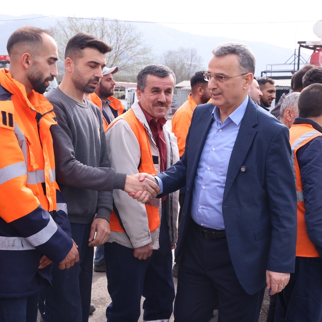 İlkadım Belediyesi personeline çifte bayram