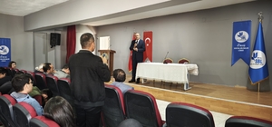 Rektör Elmastaş'tan Ercişli öğrencilerle kariyer planlaması söyleşisi