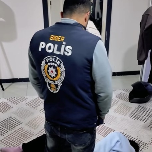 İnternetten oto parça dolandırıcılığına operasyon: 7 tutuklama