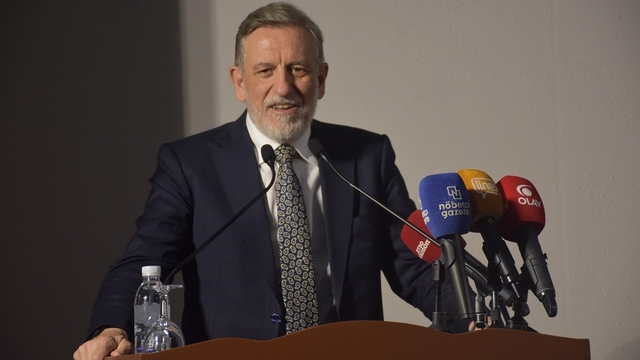 Bursa'da tarım ve gıda ihracatının devleri ödüllerini aldı
Zorlu şartlara rağmen güç birliğiyle yeni rekorlar hedefleniyor