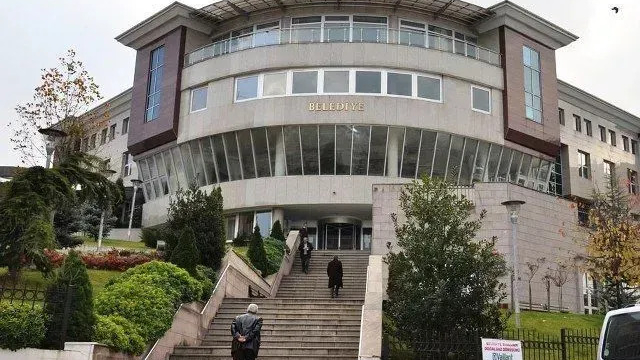 Akçakoca Belediye Başkanı Albayrak, gözaltına alındı