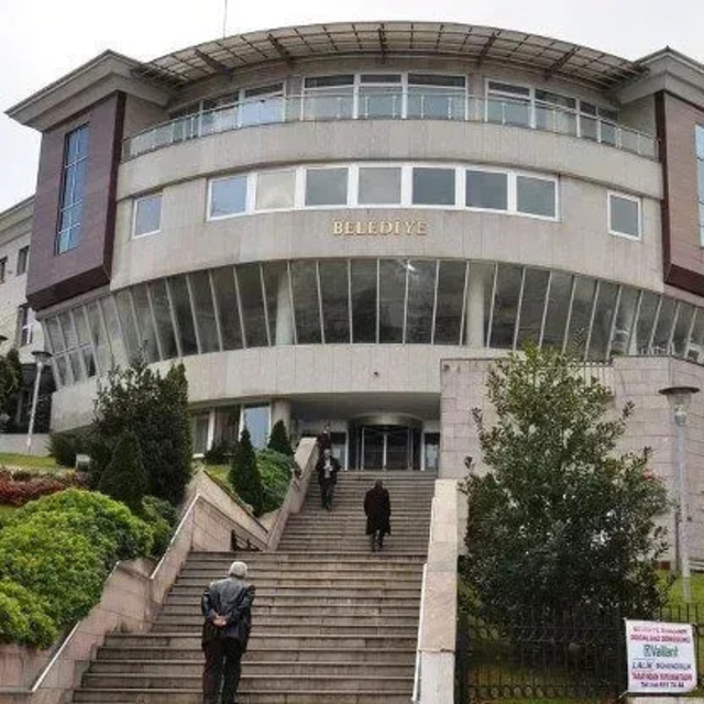 Akçakoca Belediye Başkanı Albayrak, gözaltına alındı