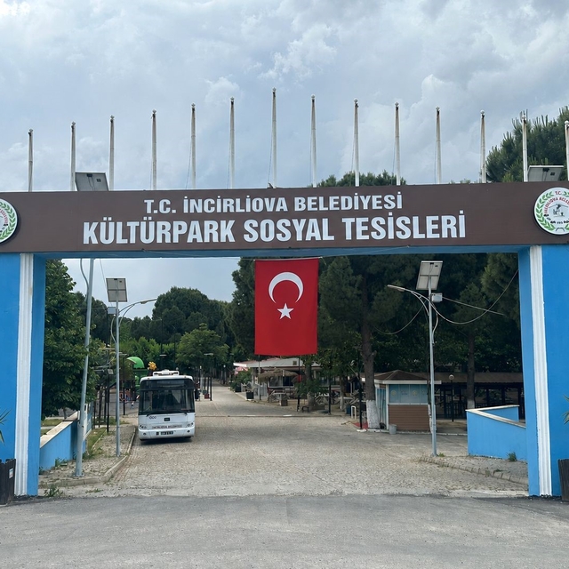Başkan Kaya: "Kültür Park'ın tapusu artık İncirliova halkının"