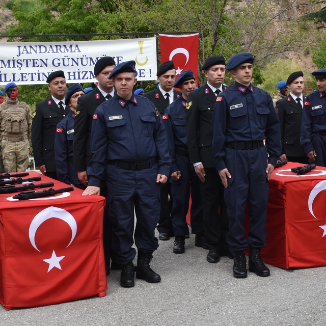 Gümüşhane'de engelli gençler temsili askerlik yaptı
