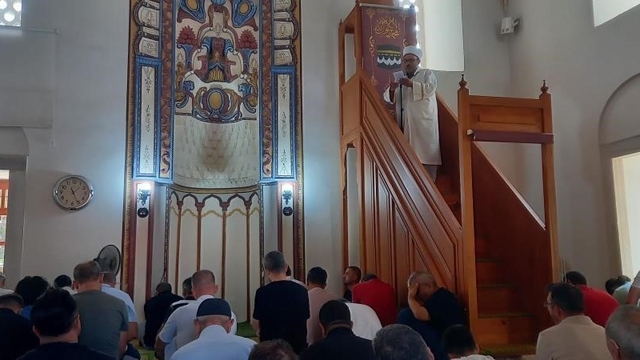 Cuma hutbesinde sanal kumar ve sosyal medya uyarısı