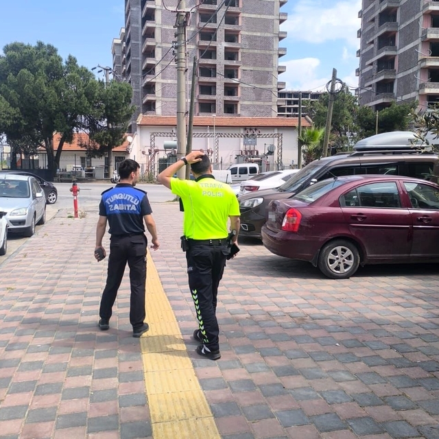 Turgutlu Zabıtası ve trafik ekiplerinden ortak denetim