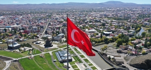 Sınır kenti ama sınırda kaldı! Kars dış ticarette alarm veriyor
Doğu'nun Ti...