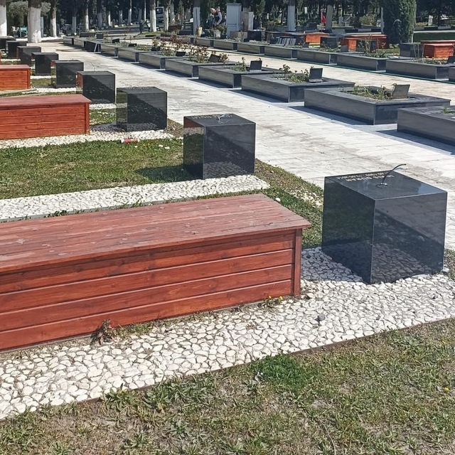 Manisa Büyükşehir mezarlıkları Kurban Bayramı'na hazırlıyor