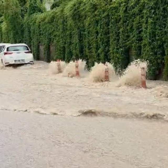 Elazığ'da sağanak yağış etkili oldu