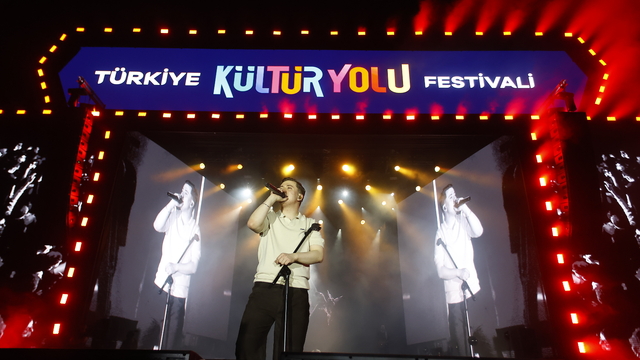 Eskişehir'de Poizi konserine yoğun ilgi