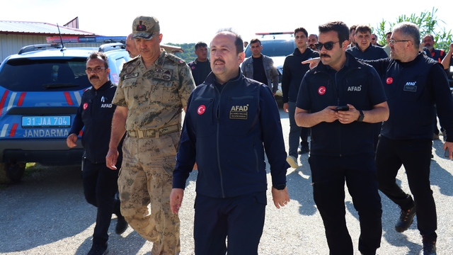 AFAD Başkanı Pehlivan, sağanaktan etkilenen Hatay'da konuştu: