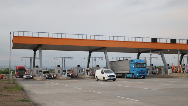 İstanbul-İzmir Otoyolu ile Osmangazi Köprüsü'nde bayram tatili hareketliliği başladı