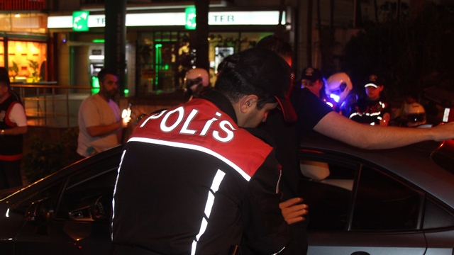 Adana'da bayram denetimleri sıkılaştı: 1 milyon 298 bin TL ceza kesildi