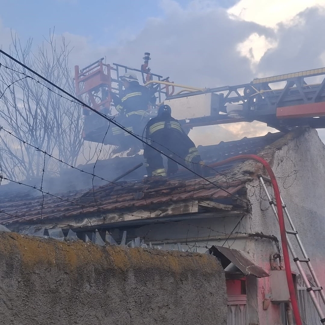 Eskişehir'de müstakil evde korkutan yangın