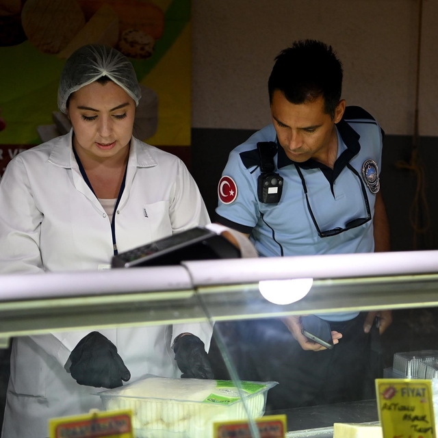 Kuşadası Belediyesi gıda denetimlerini sıklaştırdı