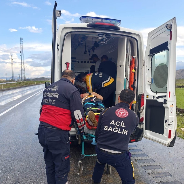 Van'ın Çaldıran ilçesinde trafik kazası: 5 yaralı