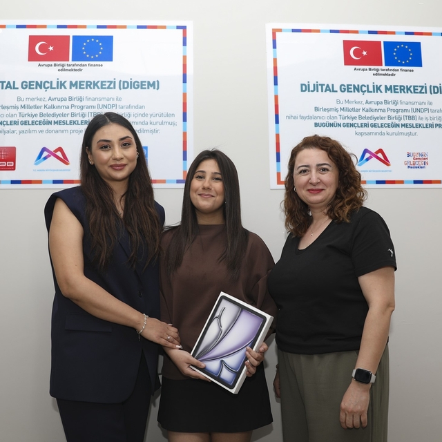 Mersin'de DİGEM öğrencisinden Türkiye ikinciliği başarısı