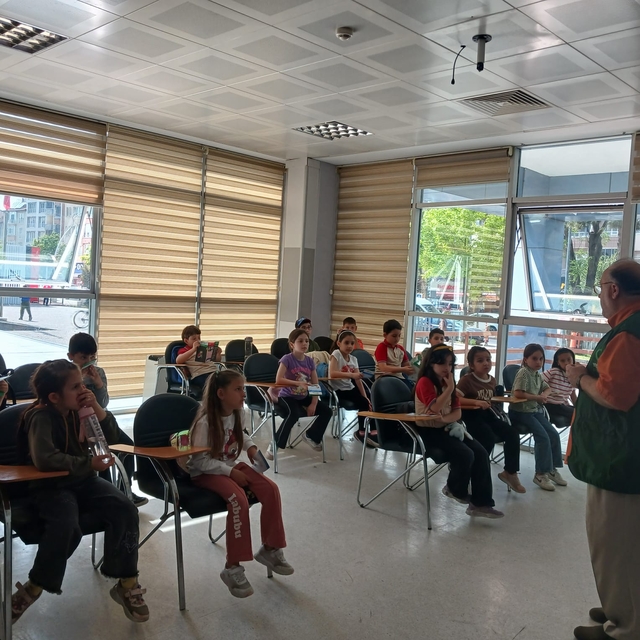 Samsun'da gençlere teknoloji bağımlılığı semineri verildi