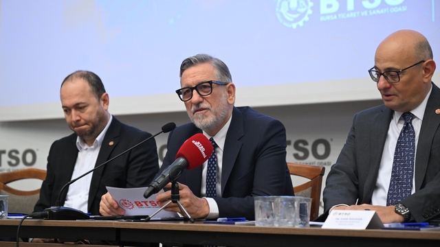 E-ticaret hacmi 4,5 trilyon lirayı aştı
E-Ticaretin devleri BTSO'da buluştu