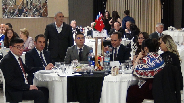 Kars'ta Azerbaycan'ın Bağımsızlık Günü dolayısıyla etkinlik düzenlendi