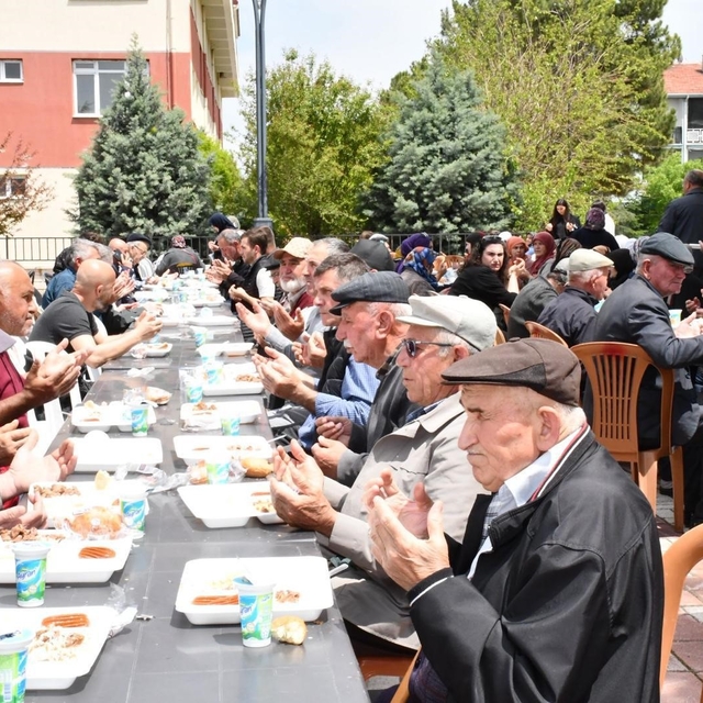 Beylikova'da  yağmur ve şükür duası yapıldı