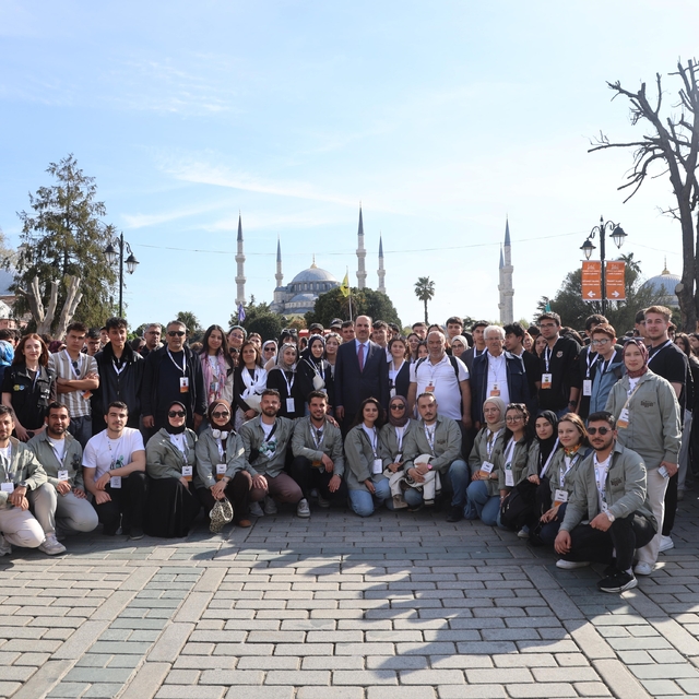 Başkan Altay: "Genç Seyyah projemizle bu yıl 25 bin 920 öğrencimizi İstanbu...
