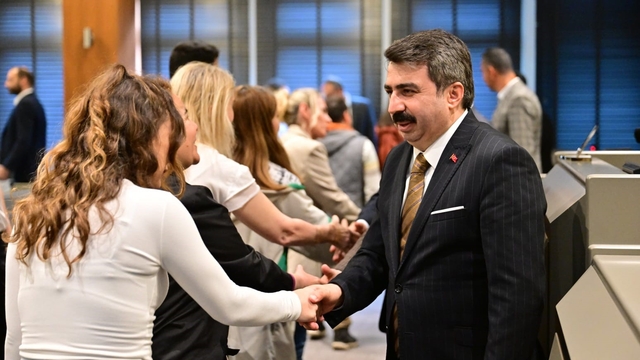 Başkan Oktay Yılmaz belediye personeliyle bayramlaştı