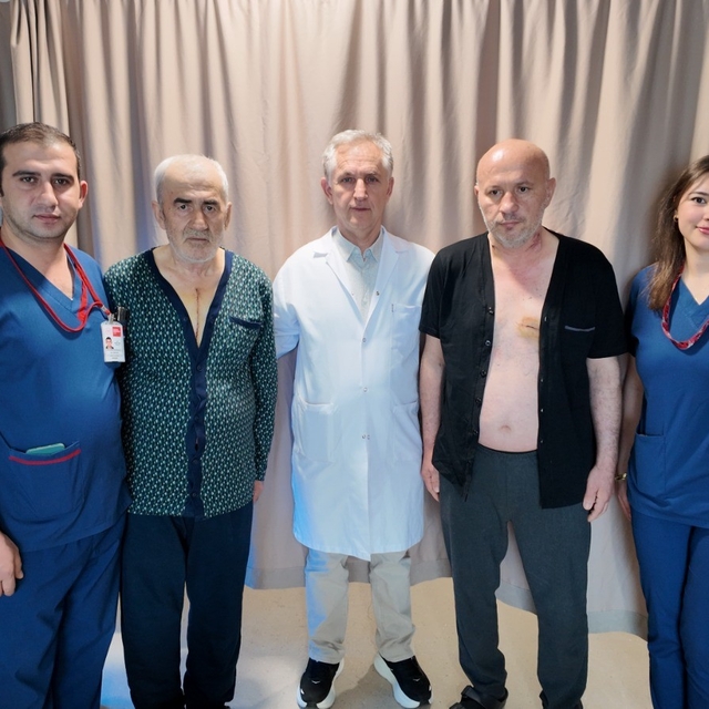 Kilometrelerce uzaklıktan Denizli'ye gelen 2 hasta başarılı bypass ameliyat...