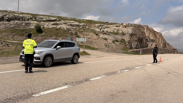 Güzelyurt'ta trafik ve asayiş ekipleri bayram denetiminde