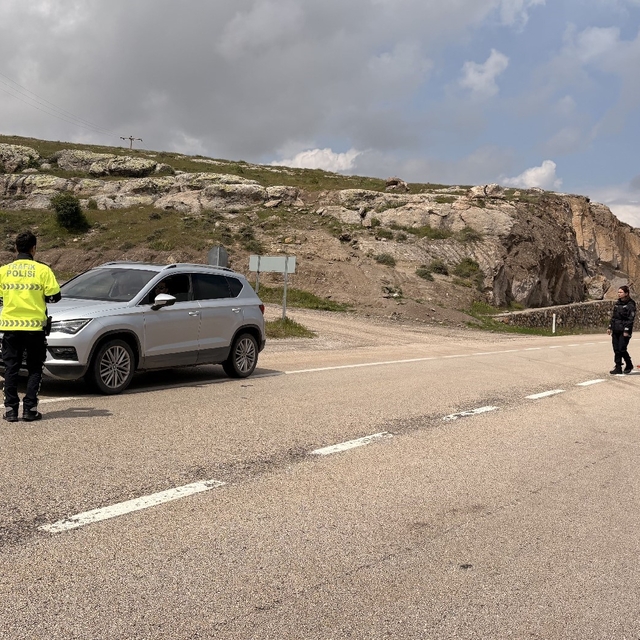 Güzelyurt'ta trafik ve asayiş ekipleri bayram denetiminde