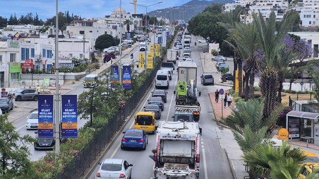 Bodrum'a 24 saatte 20 bin araç giriş yaptı
