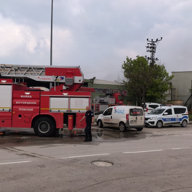 Bursa'da sunta fabrikasında korkutan yangın